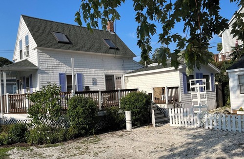 Buzzards Bay Cottage | Charming Cape Cod Cottage in Onset Village