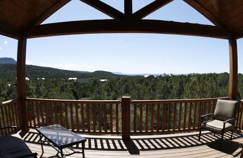 Zion National Park East Entrance Cabin | MountainStarCabin - Lrg Cabin boarders Zion NP - Happy Place for Gathering