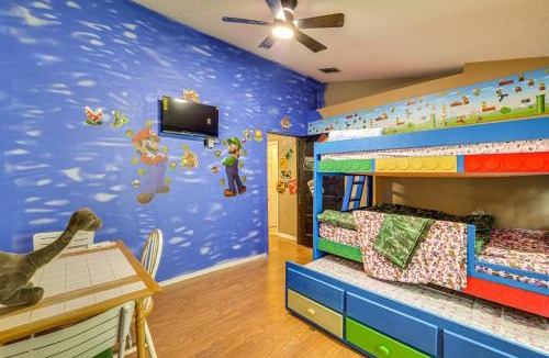 Sunridge Woods House | Themed Interior, Poolside Fun! Villa Near Disney