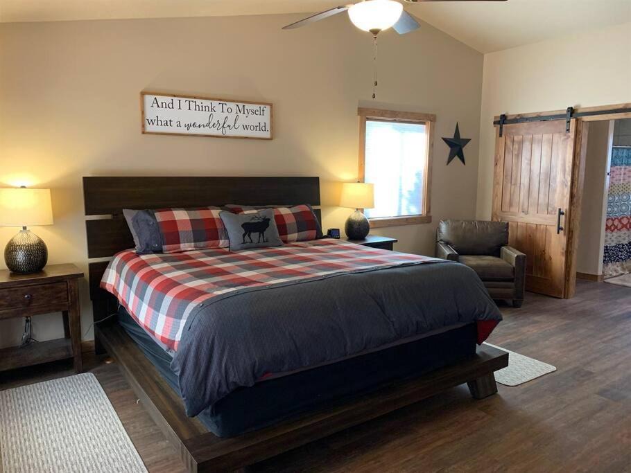 Photo of Bedroom in Orderville